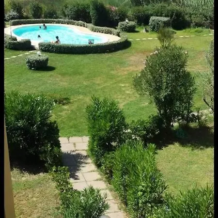 Con La Piscina Villa